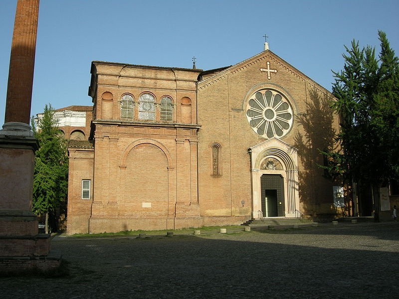 800px-San_domenico,_bologna,_facciata.jpg